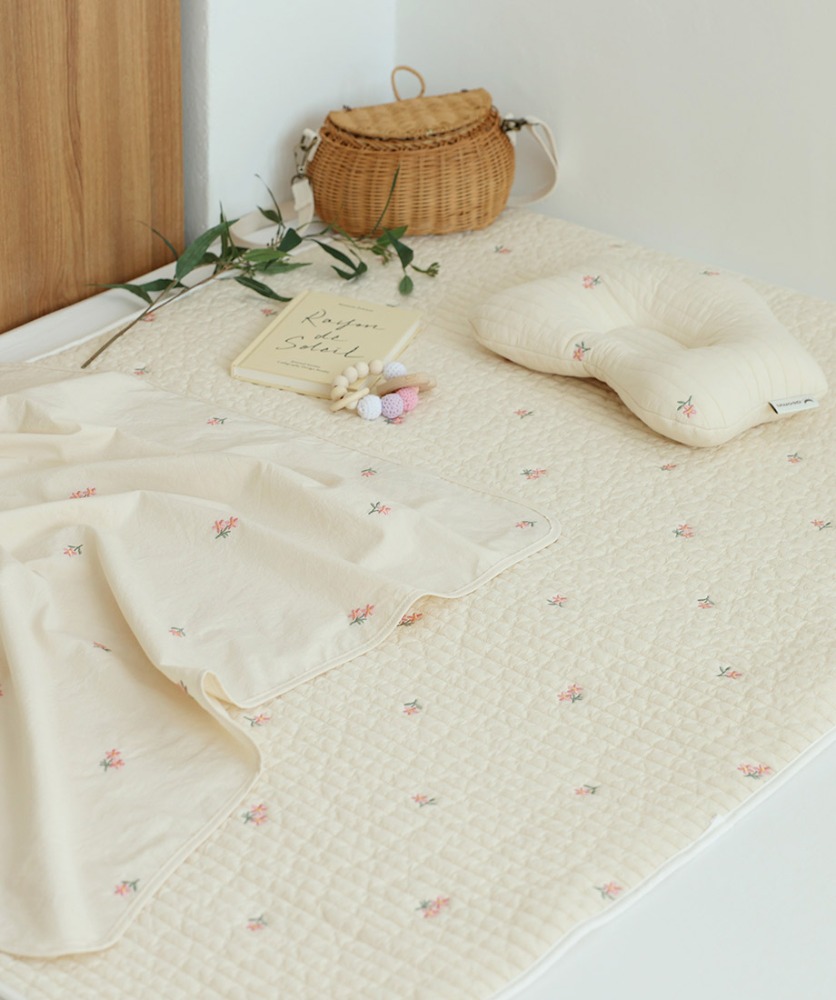 100su baby embroidery quilted pad,부드러운 이불,포근한 이불